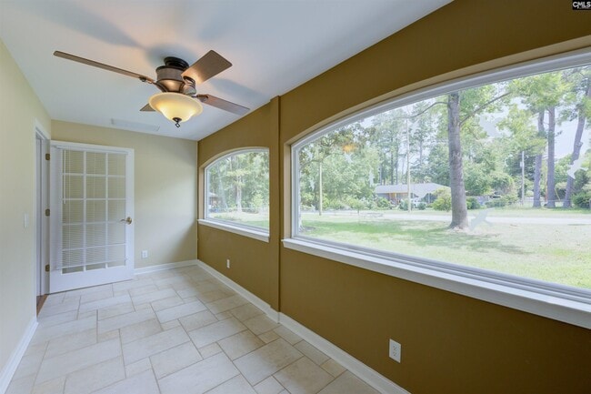 Building Photo - 1612 Bradley Dr