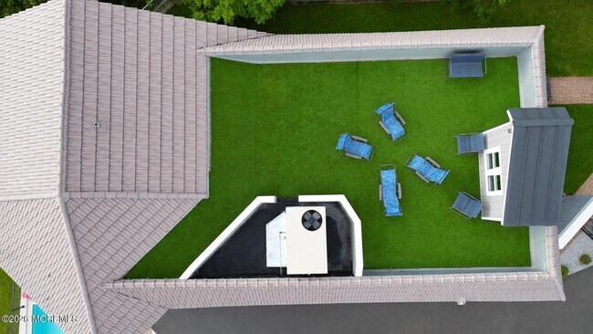 Building Photo - 401 Overlook Dr