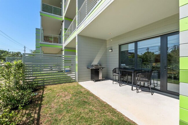 Building Photo - 4004 Banister Ln