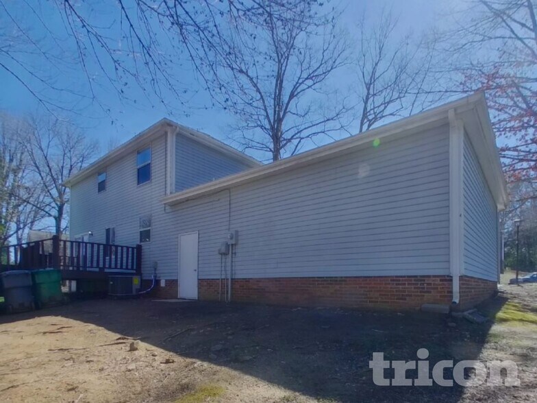 Building Photo - 509 Glen Ellyn Ct