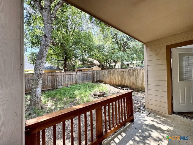 Building Photo - 831 Sagewood Trail