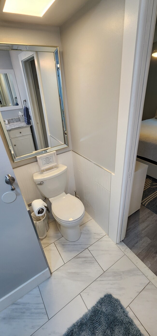 Building Photo - 601 Heritage Ln