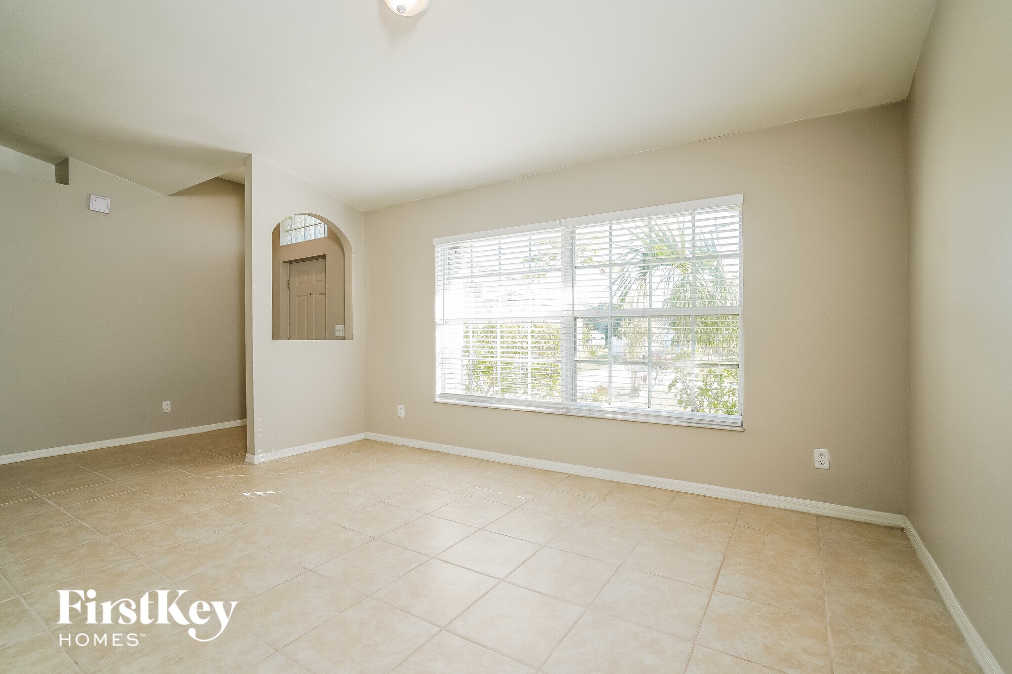 Building Photo - 1828 SW 3rd Pl