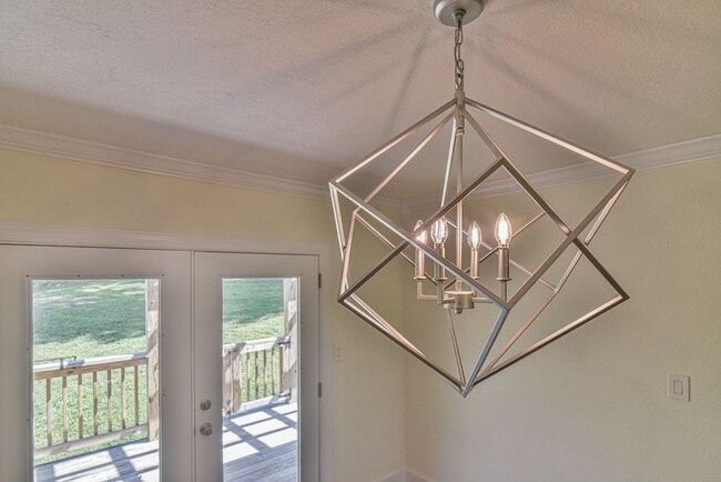 Building Photo - Charming Renovated Home on Acreage — Minutes from Town