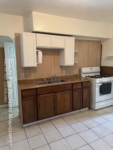 Building Photo - 3356 W 33rd St