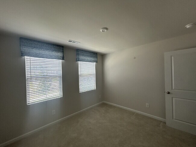 Building Photo - Brand New 3-Bed, 2-Bath Ranch Home in Gall...