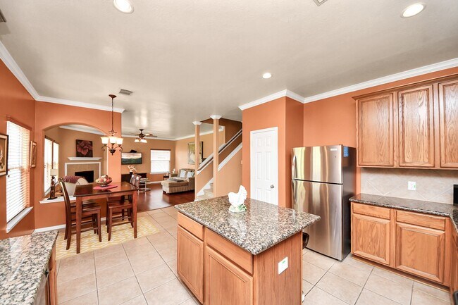 Building Photo - 8614 Riverbend Canyon Ln