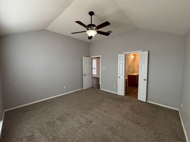 Building Photo - 112 Pepperbush Ln