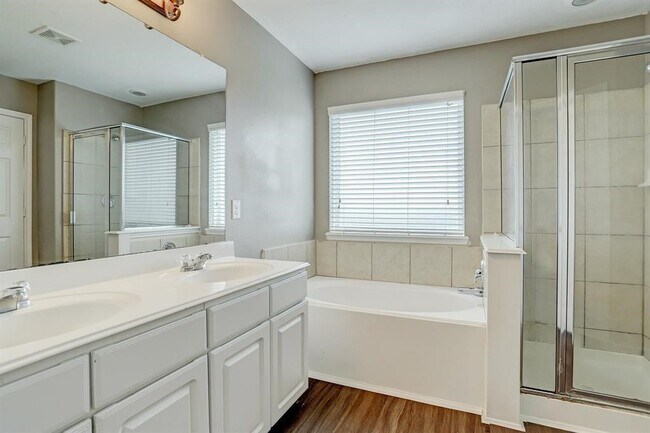 Building Photo - 29362 Alba Rose Dr