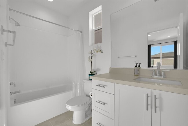 Building Photo - 140 Allusion