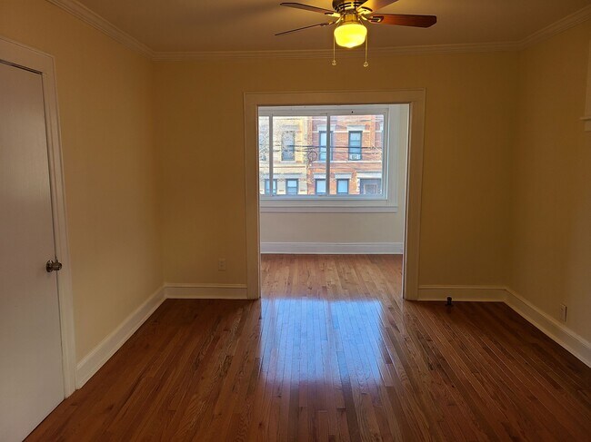 Building Photo - 6440 Catalpa Ave