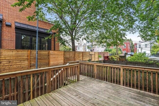 Building Photo - 1507 Marion St NW