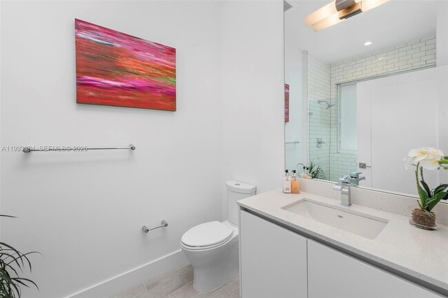 Building Photo - 41 N Shore Dr