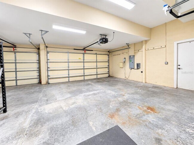 Building Photo - 8946 Province St