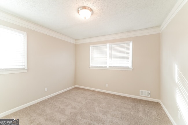 Building Photo - 723 Osco Pkwy