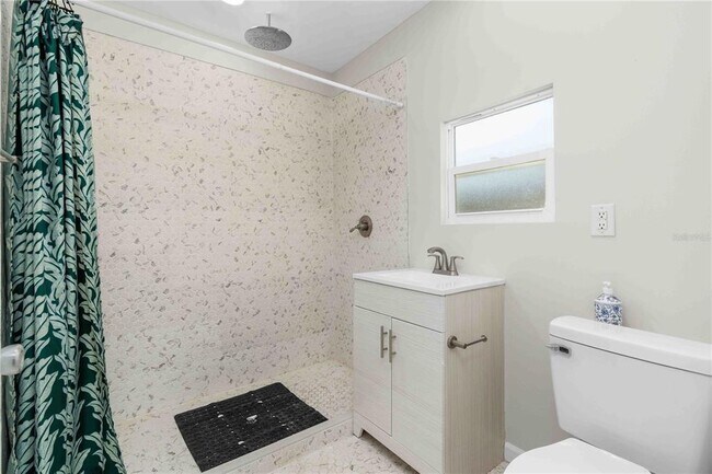 Building Photo - 2302 12th St N