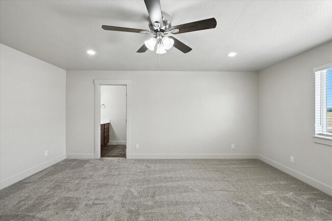 Building Photo - Eastside View Townhomes