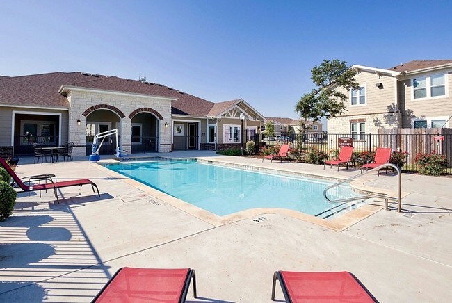 Windy Ridge Apartments Austin, TX Apartment Finder