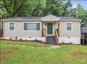 Building Photo - 3 bed 2 bath in Atlanta!