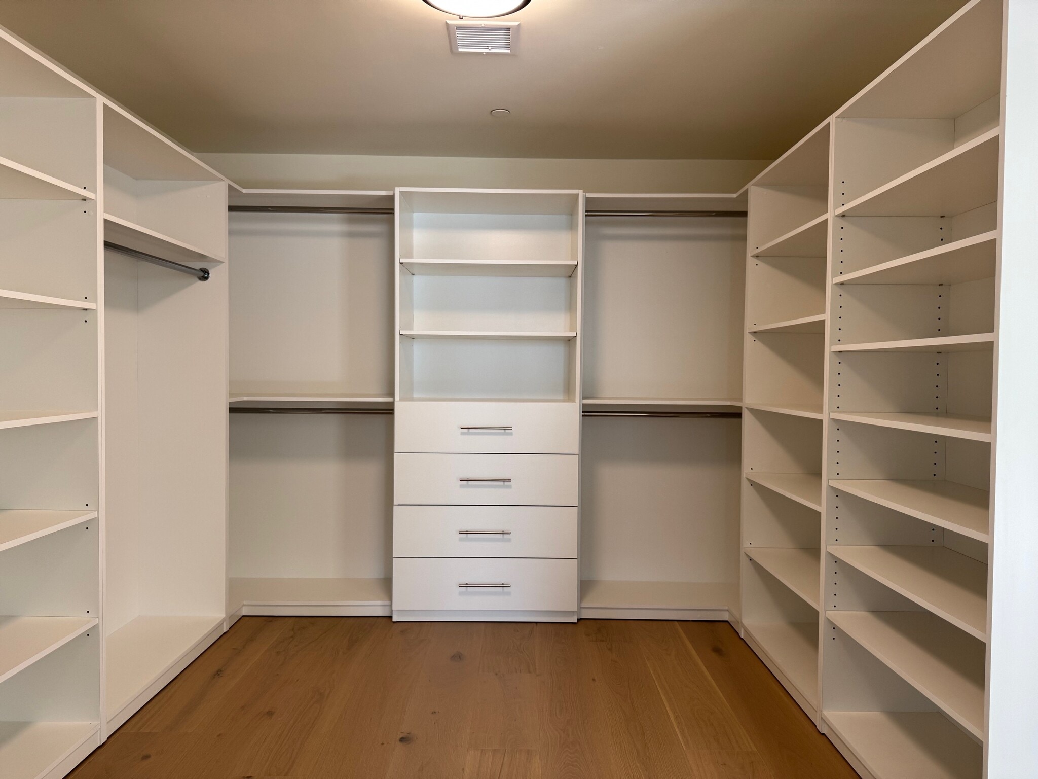 Building Photo - 2525 Idaho Ave