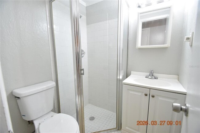 Building Photo - 10110 Alambra Ave