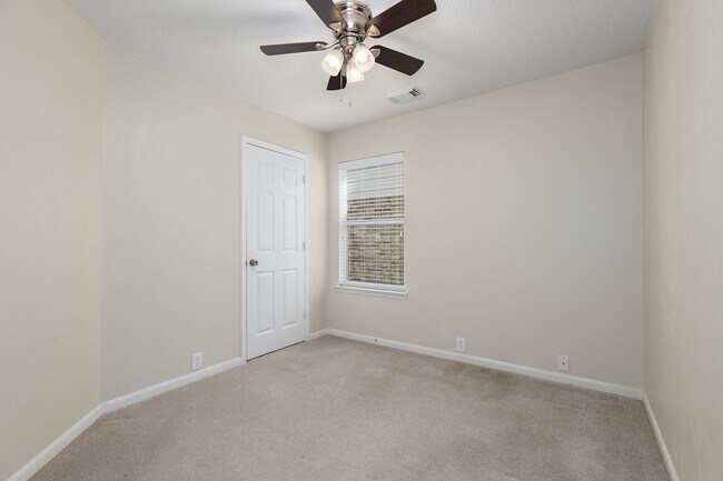 Building Photo - 7414 Rosebud Bend Dr