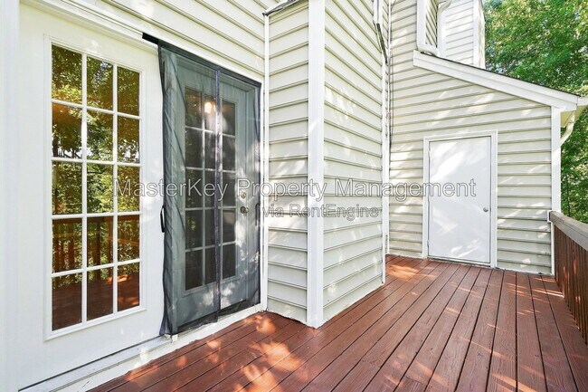 Building Photo - 217 Riverwalk Cir