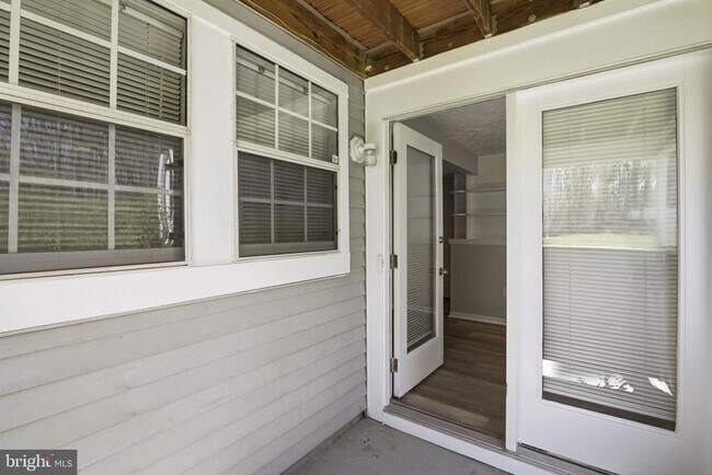 Building Photo - 907 Woodbridge Ct