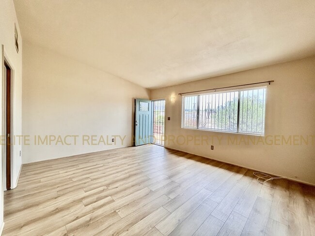 Building Photo - 3215 N Cherry Ave