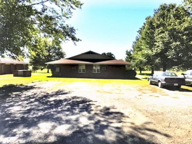 Primary Photo - 15042 Forest Ave