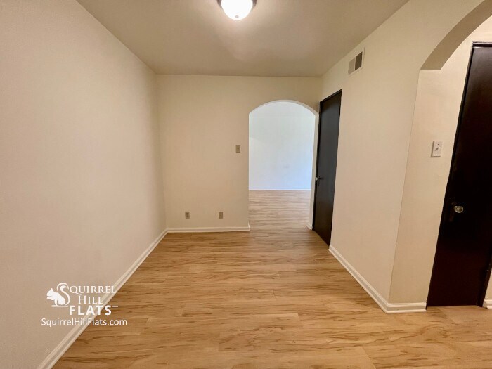 Building Photo - 5712 Phillips Ave