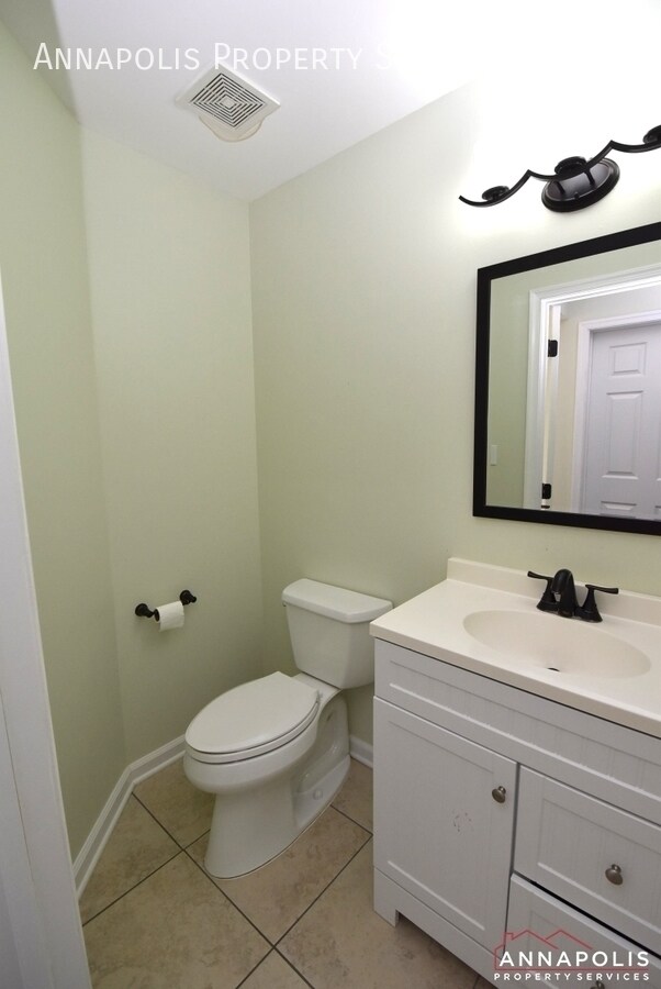 Building Photo - 324 Windell Ave