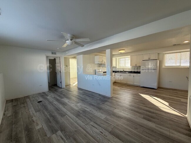 Building Photo - 284 W Windsor Terrace