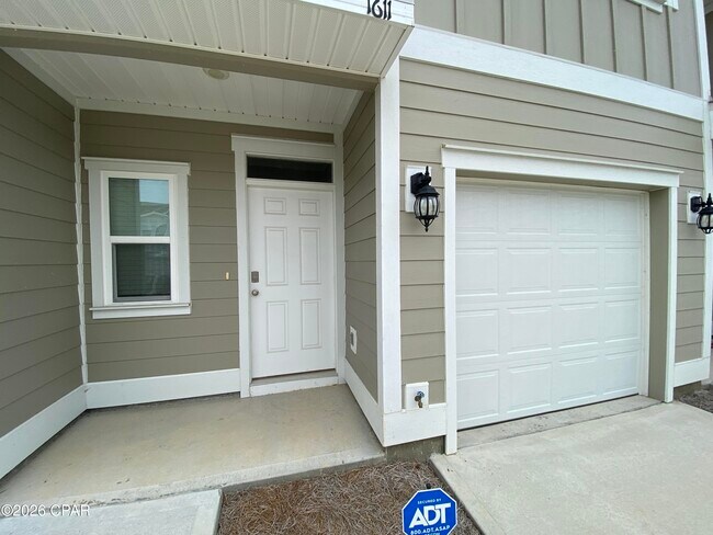 Building Photo - 1611 Caleigh Ct