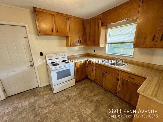 Primary Photo - 2803 Penn Ave