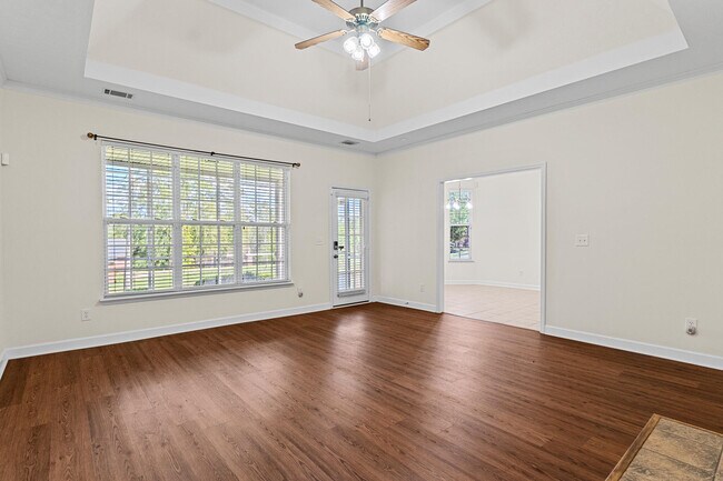 Building Photo - 619 Archard Dr