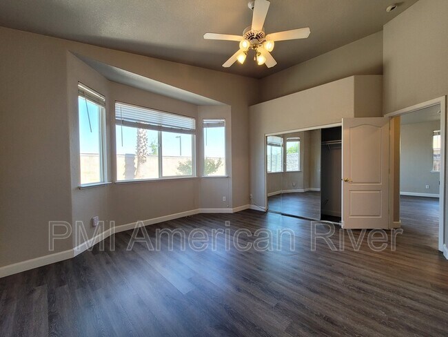 Building Photo - 10893 Bellone Way