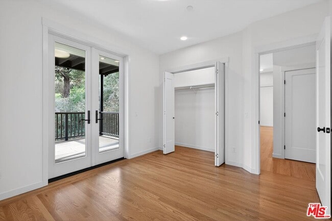 Building Photo - 502 Chapman Dr