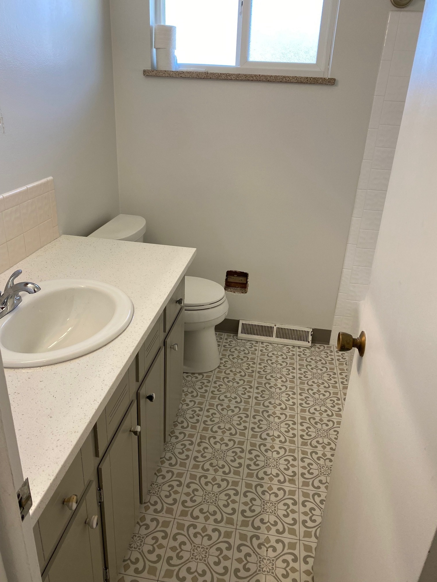 Building Photo - 2005 Kendall St