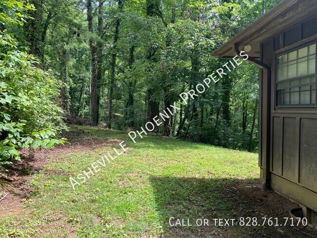 Building Photo - 20 Ferncliff Dr