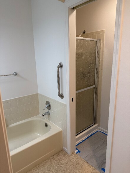 Building Photo - 9523 Maple Way