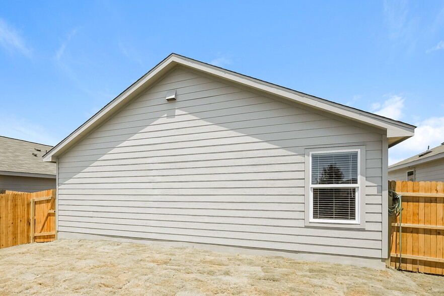 Building Photo - 6614 Morgan Cp