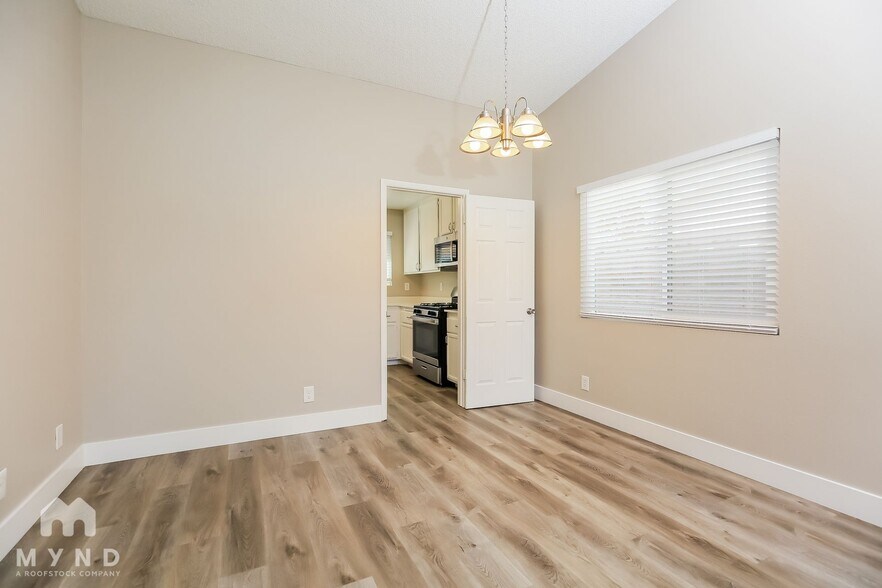 Building Photo - 4423 Honeycomb Dr