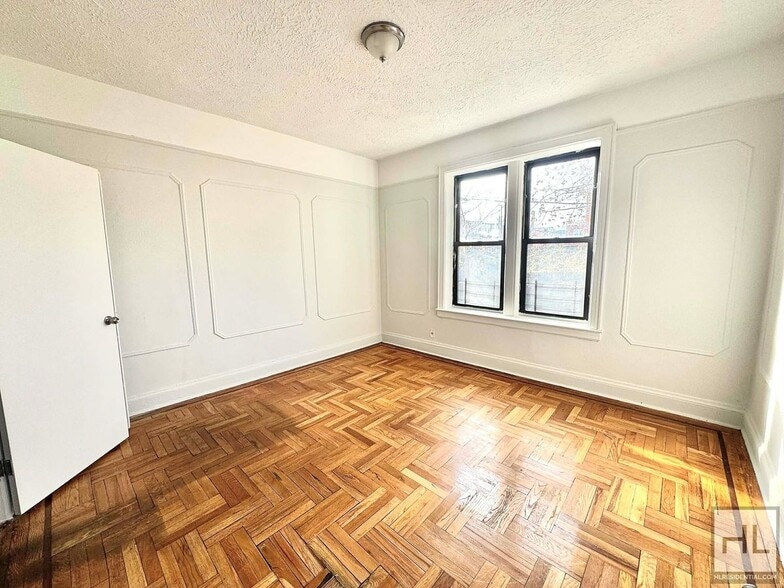 Building Photo - 66 STREET