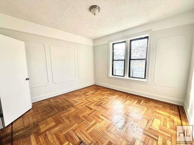 Building Photo - 66 STREET