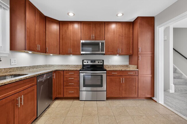 Building Photo - 4898 Wheatstone Dr