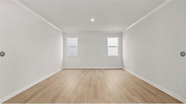 Building Photo - 129 King Vlg