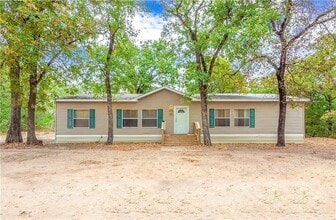 Building Photo - 8315 Burleson Manor Rd