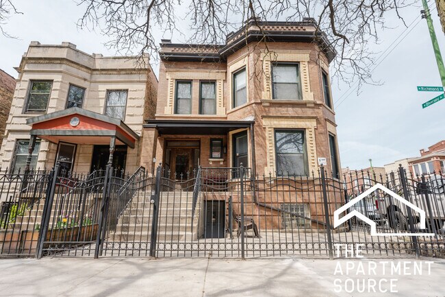 Building Photo - 2758 N Richmond St