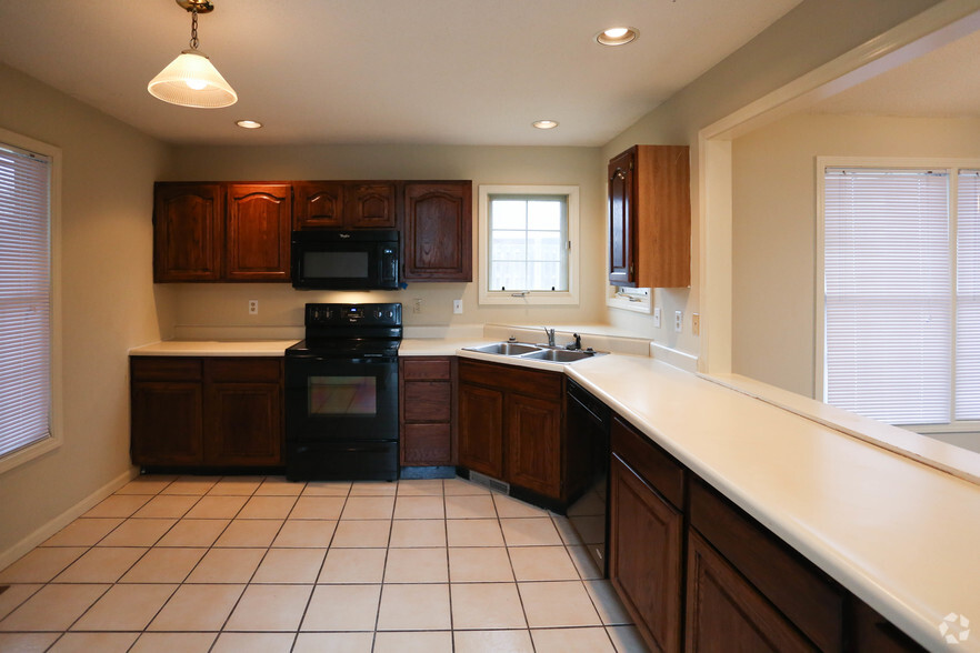 Interior Photo - Bethel Duplexes